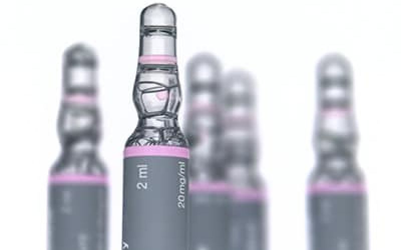 Revitalization and anti-aging treatment ampoule from Clinique Lémana