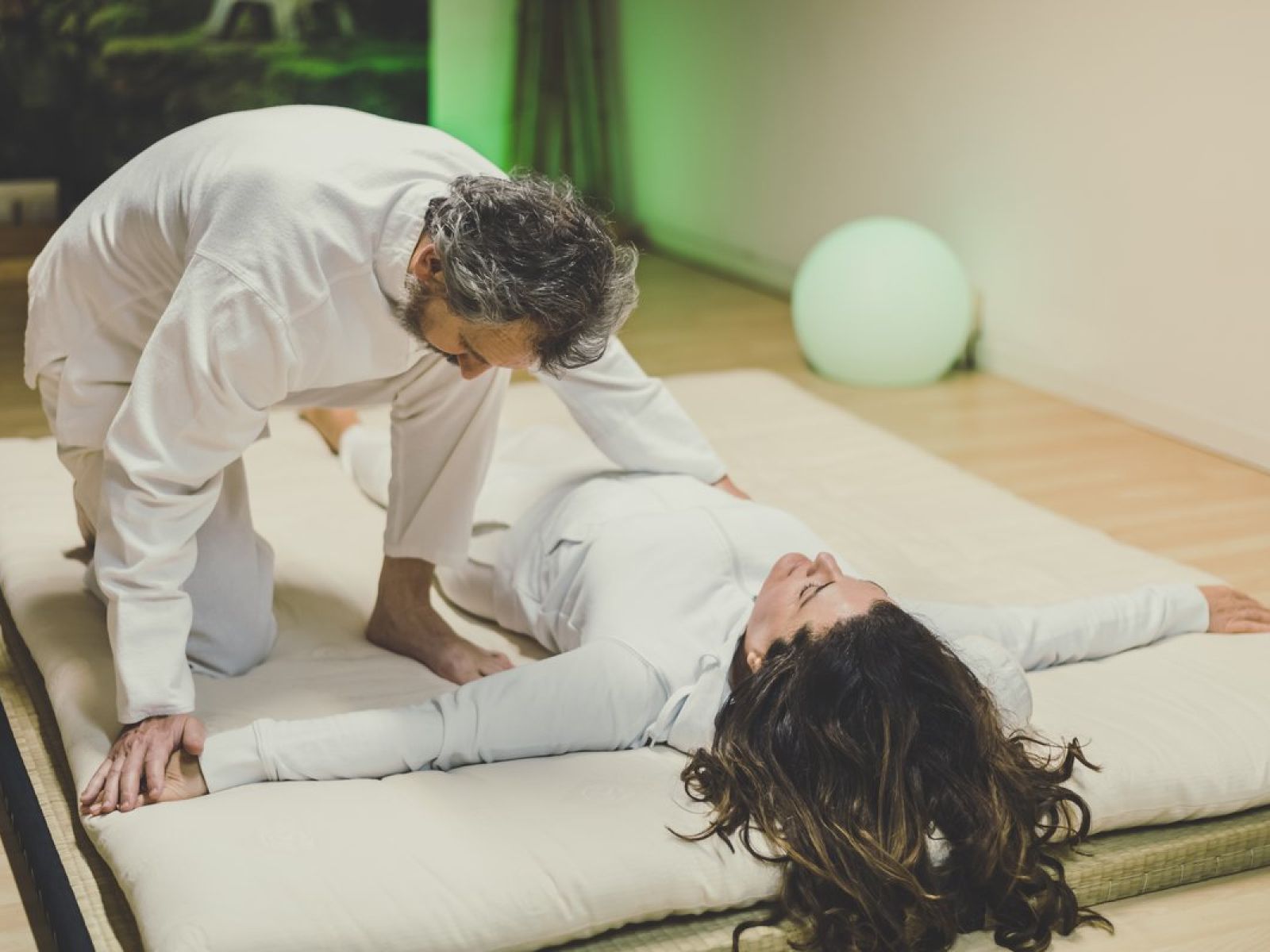 Deep, lasting relaxation with Japanese shiatsu massage