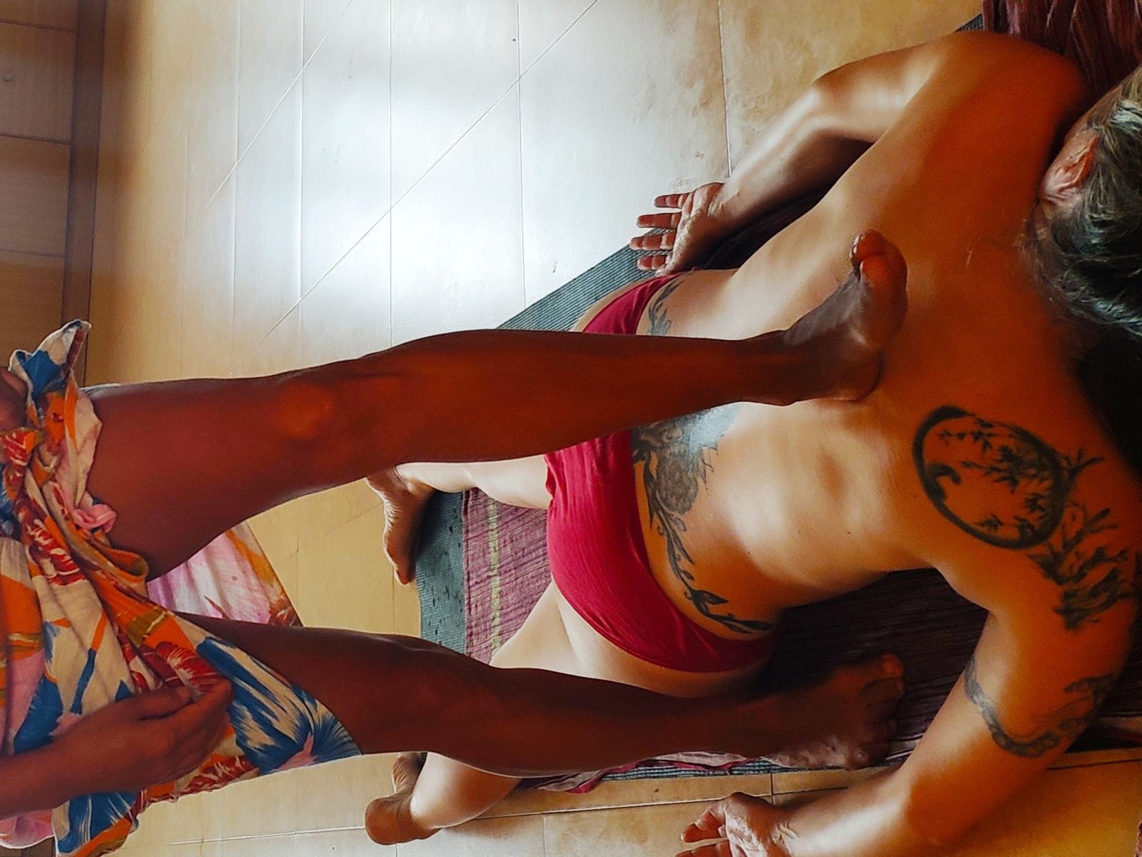 Massage ayurvédique avec les pieds