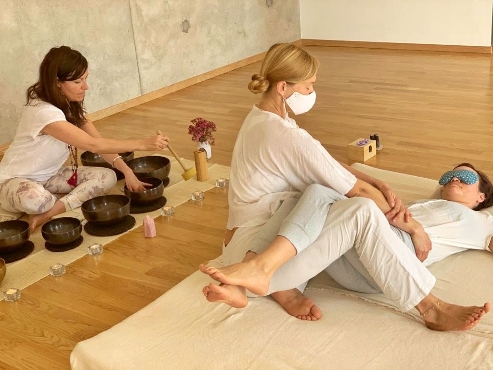 Tai massage with sonotherapy